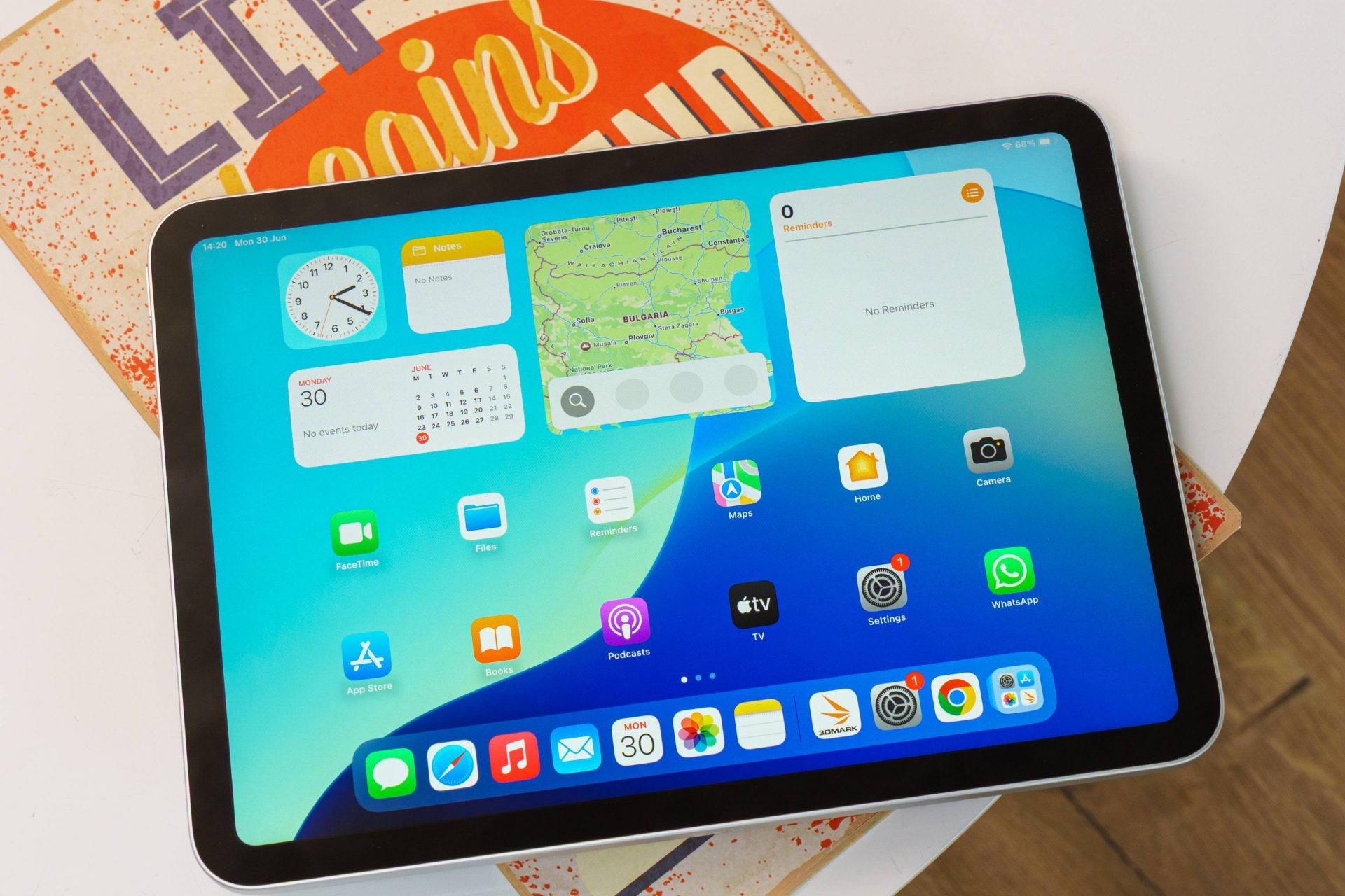 iPad 12 снова удивляет, но фанатов ждёт не самый простой выбор