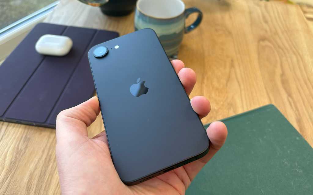 iPhone 17 признан «Лучшим смартфоном года»