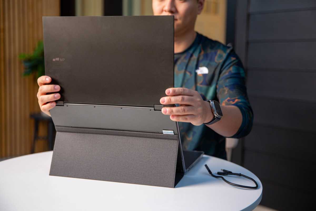 Экран Mobile Pixels Duex Float 2 Pro для MacBook | DGL.RU