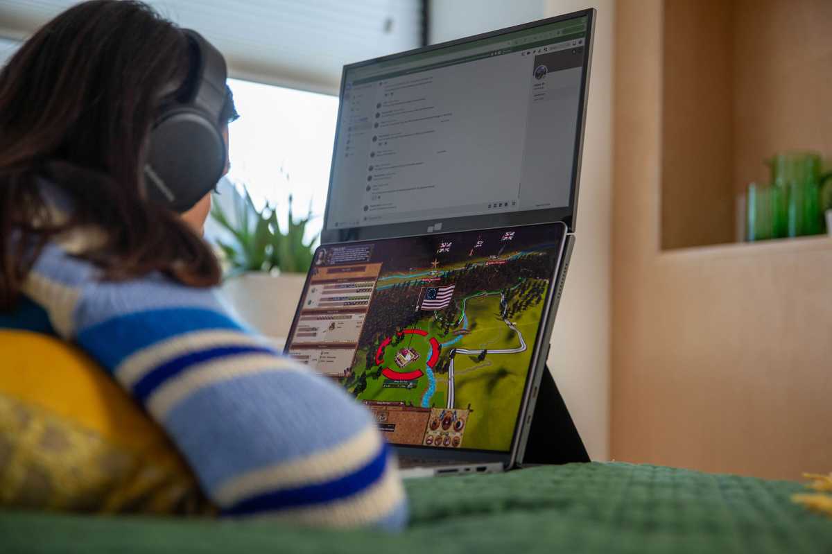 Экран Mobile Pixels Duex Float 2 Pro для MacBook | DGL.RU