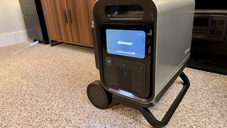 Электростанция Enphase IQ PowerPack 1500 | DGL.RU