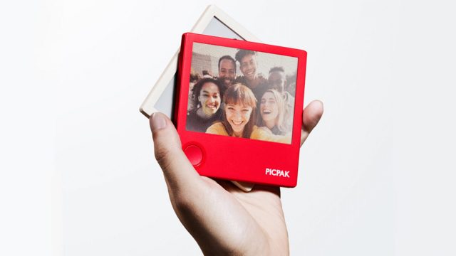 E Ink фоторамка PicPak: живые фото на год вперед | DGL.RU