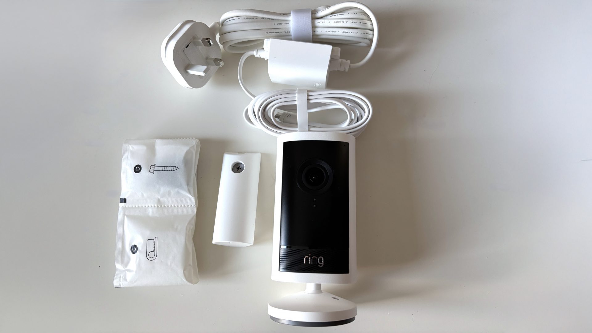 Камера Ring Outdoor Cam Pro с 4K | DGL.RU