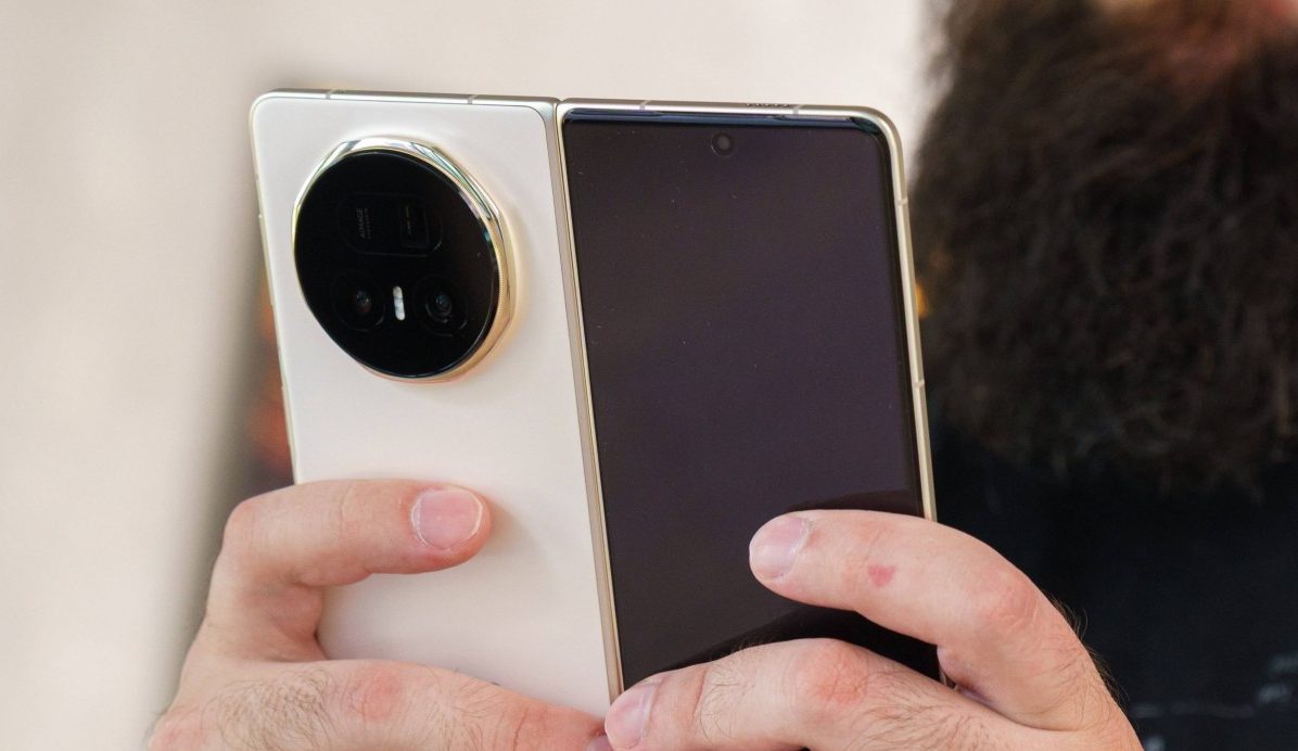 Камера vivo X200 Ultra против складного флагмана | DGL.RU