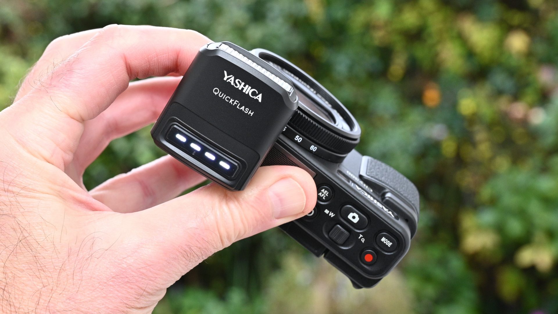 Обзор Yashica City 300: превосходное качество изображения картинка Камера Yashica City 300: стильная, лёгкая | DGL.RU