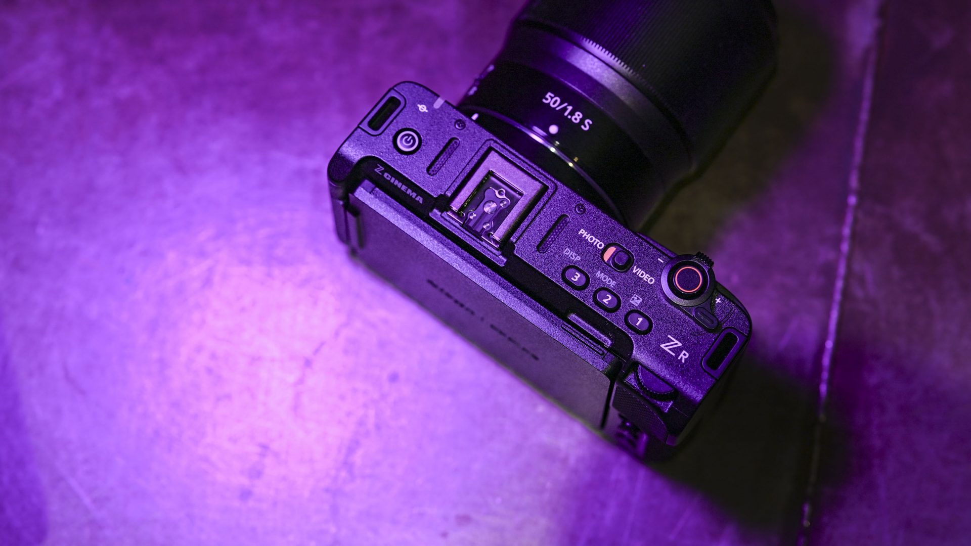 Кинокамера Nikon ZR: компактная мощь | DGL.RU