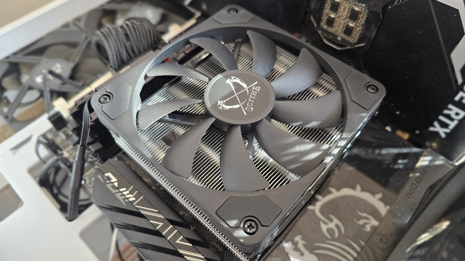 Обзор Scythe Big Shuriken 4: компактная система охлаждения для Mini-ITX картинка Кулер Scythe Big Shuriken 4: тихое охлаждение | DGL.RU