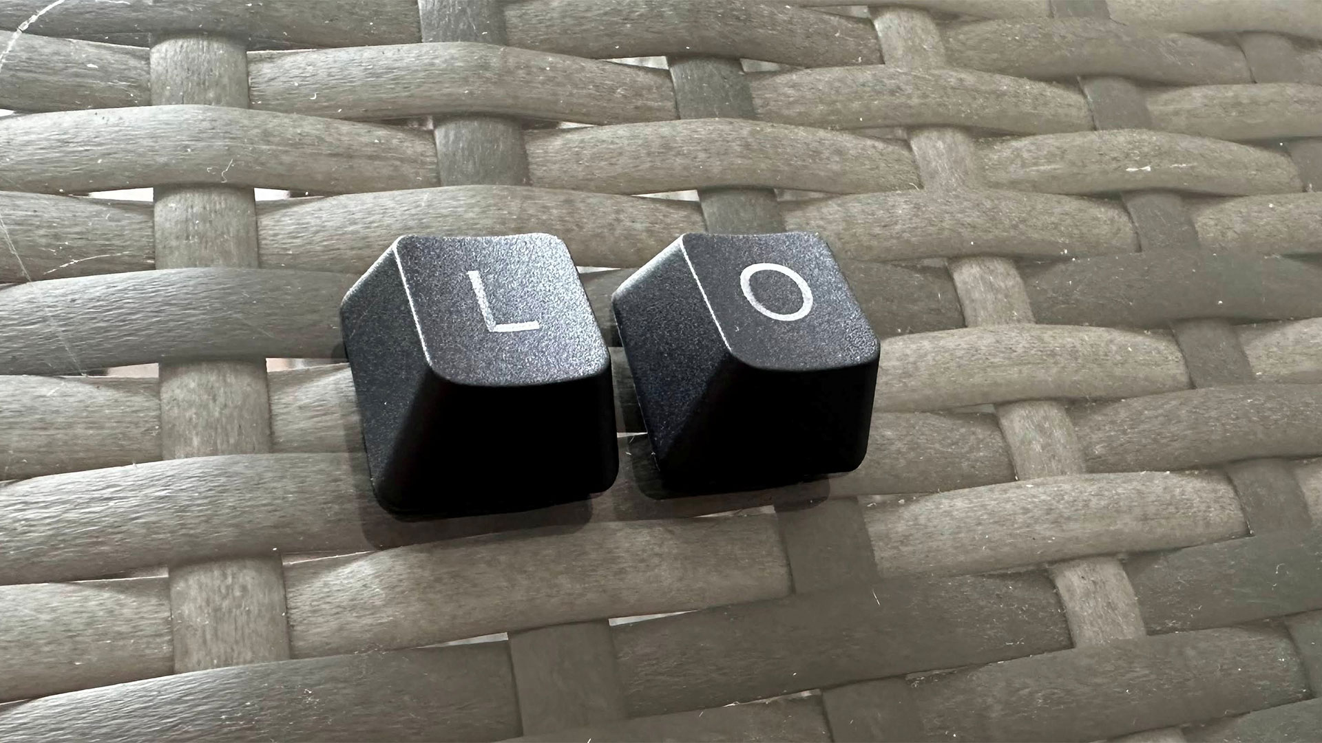 Обзор ComMarker Omni X: усовершенствованный 5-ваттный УФ-лазерный резак и гравер картинка Лазер ComMarker Omni X: закрытая конструкция, LiDAR