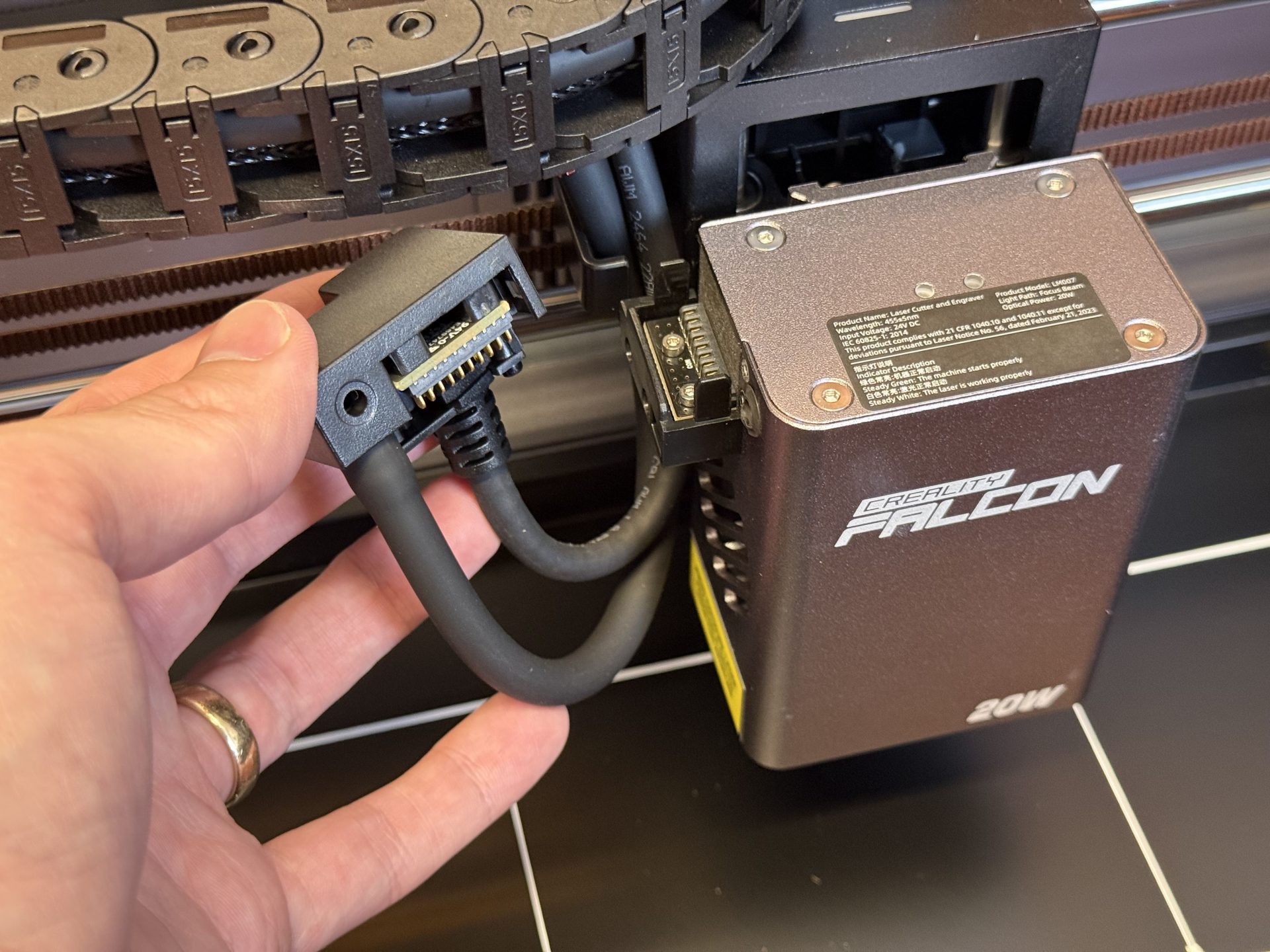 Обзор Creality Falcon A1 Pro 20 Вт: закрытый диодный лазер картинка Лазерный станок Creality Falcon A1 Pro | DGL.RU