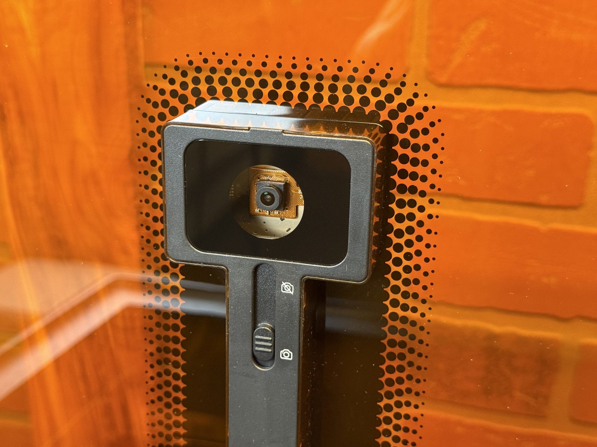 Обзор Creality Falcon A1 Pro 20 Вт: закрытый диодный лазер картинка Лазерный станок Creality Falcon A1 Pro | DGL.RU