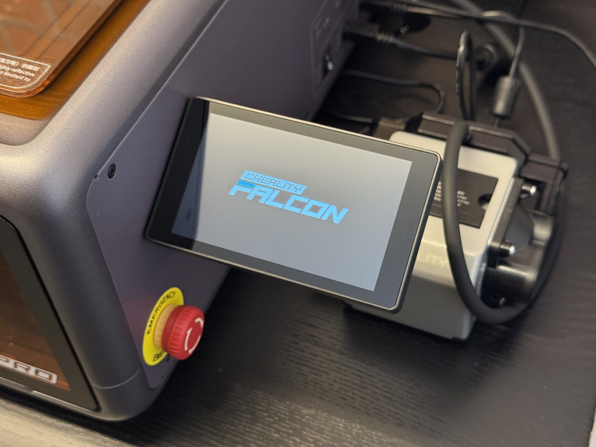 Обзор Creality Falcon A1 Pro 20 Вт: закрытый диодный лазер картинка Лазерный станок Creality Falcon A1 Pro | DGL.RU