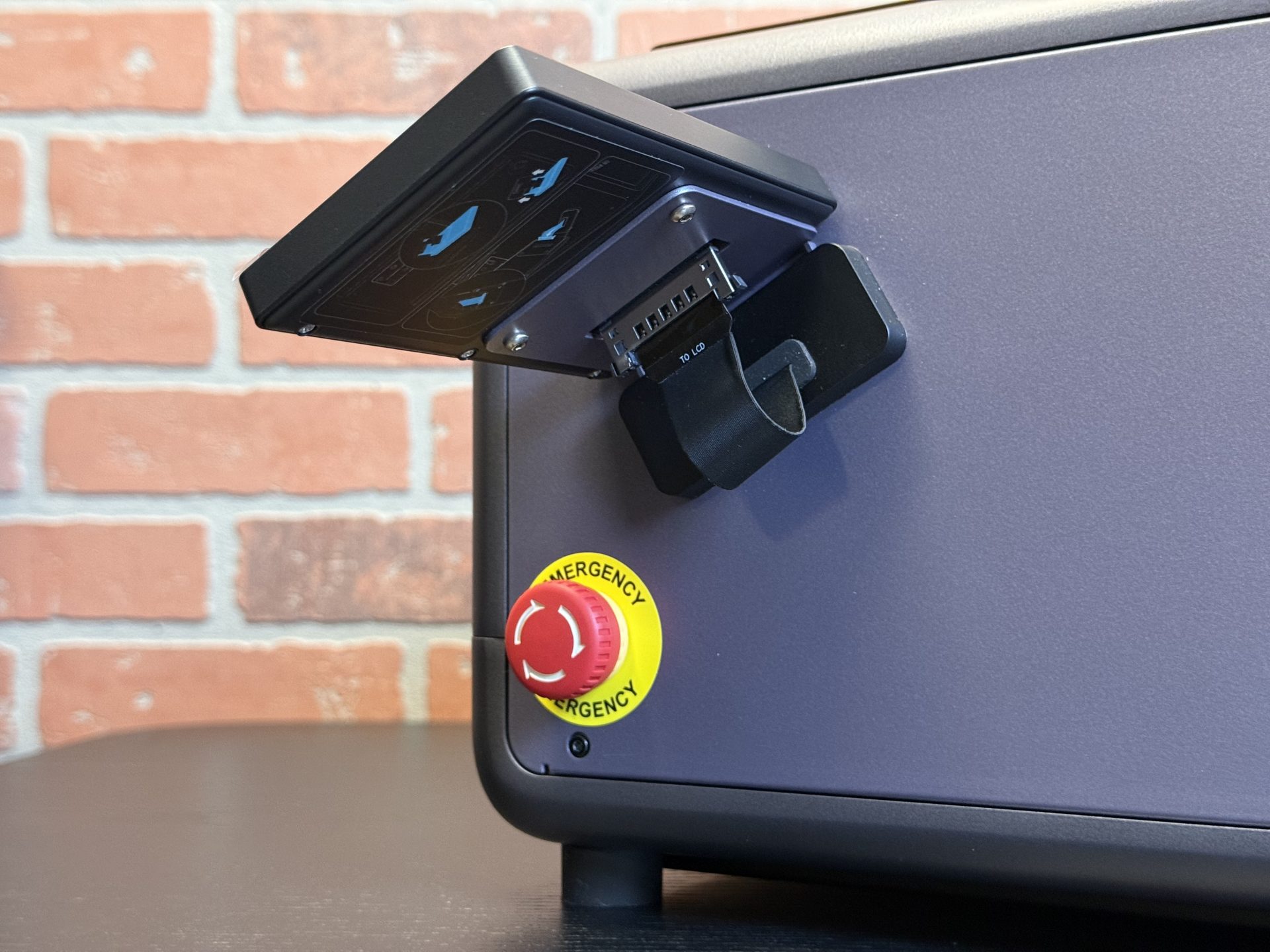 Обзор Creality Falcon A1 Pro 20 Вт: закрытый диодный лазер картинка Лазерный станок Creality Falcon A1 Pro | DGL.RU