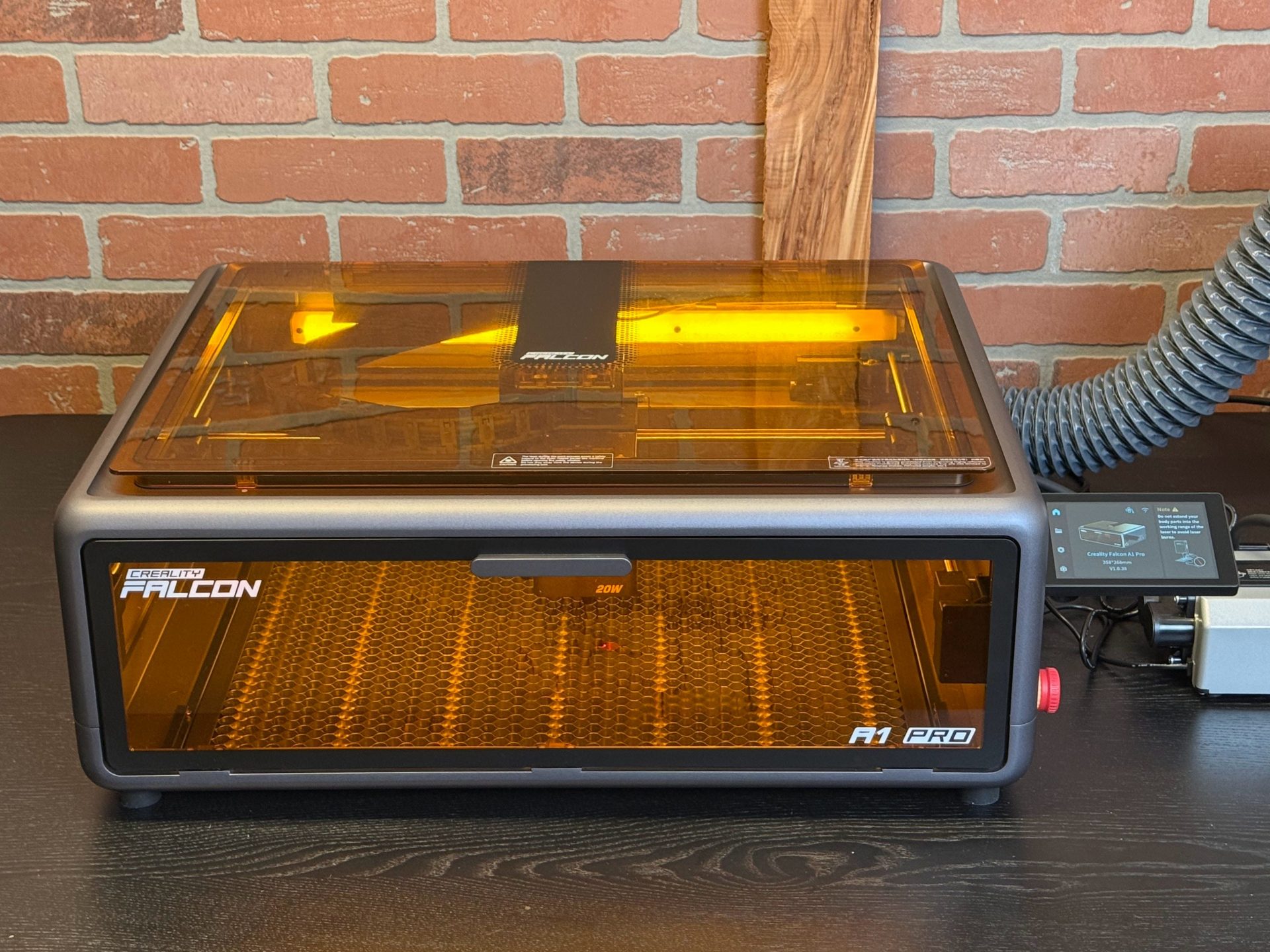 Обзор Creality Falcon A1 Pro 20 Вт: закрытый диодный лазер картинка Лазерный станок Creality Falcon A1 Pro | DGL.RU