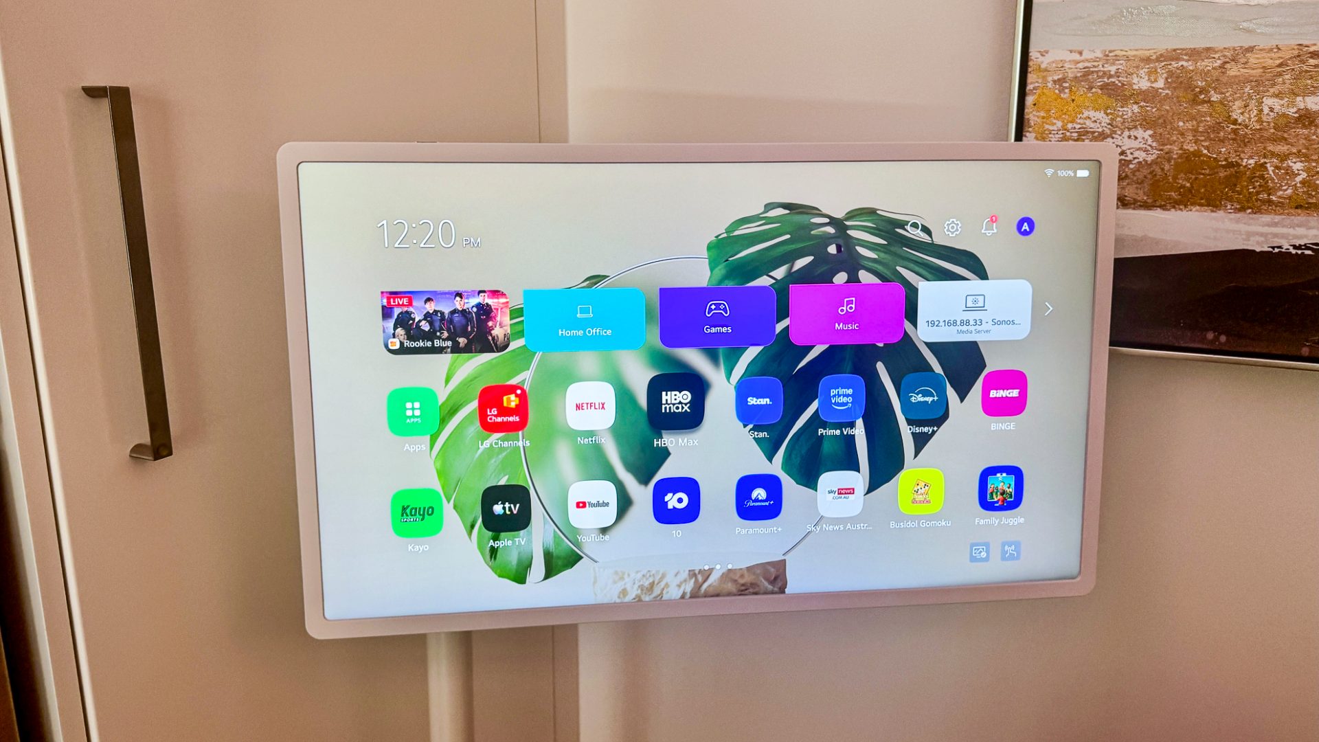 Обзор LG StanByMe 2 – восторг от дисплея картинка LG StanByMe 2: универсальный телевизор | DGL.RU