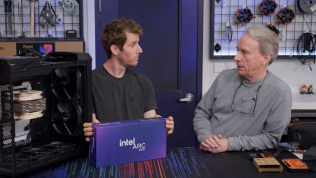 Линус Торвальдс показал свой идеальный Linux-ПК | DGL.RU Линус Торвальдс показал свой идеальный Linux-ПК | DGL.RU