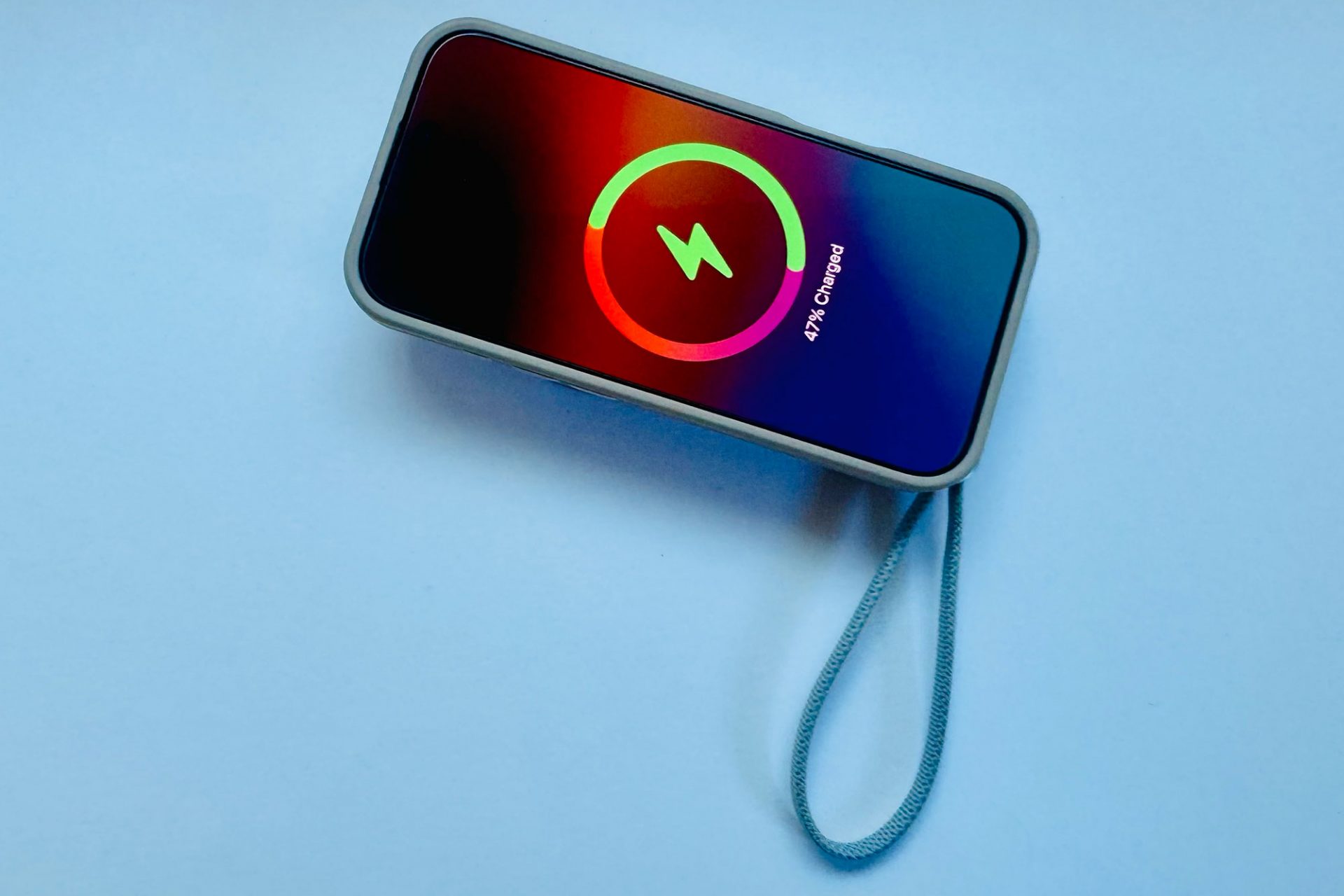 Лучшие аккумуляторы MagSafe Qi2 для iPhone | DGL.RU