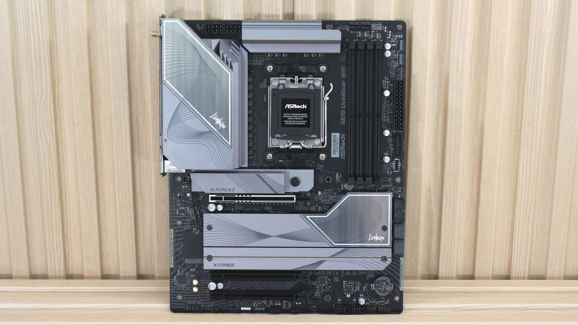 Обзор материнской платы ASRock X8-70 LiveMixer Wifi: широкие возможности для контентмейкеров картинка Материнская плата ASRock X870 LiveMixer Wi-Fi | DGL.RU