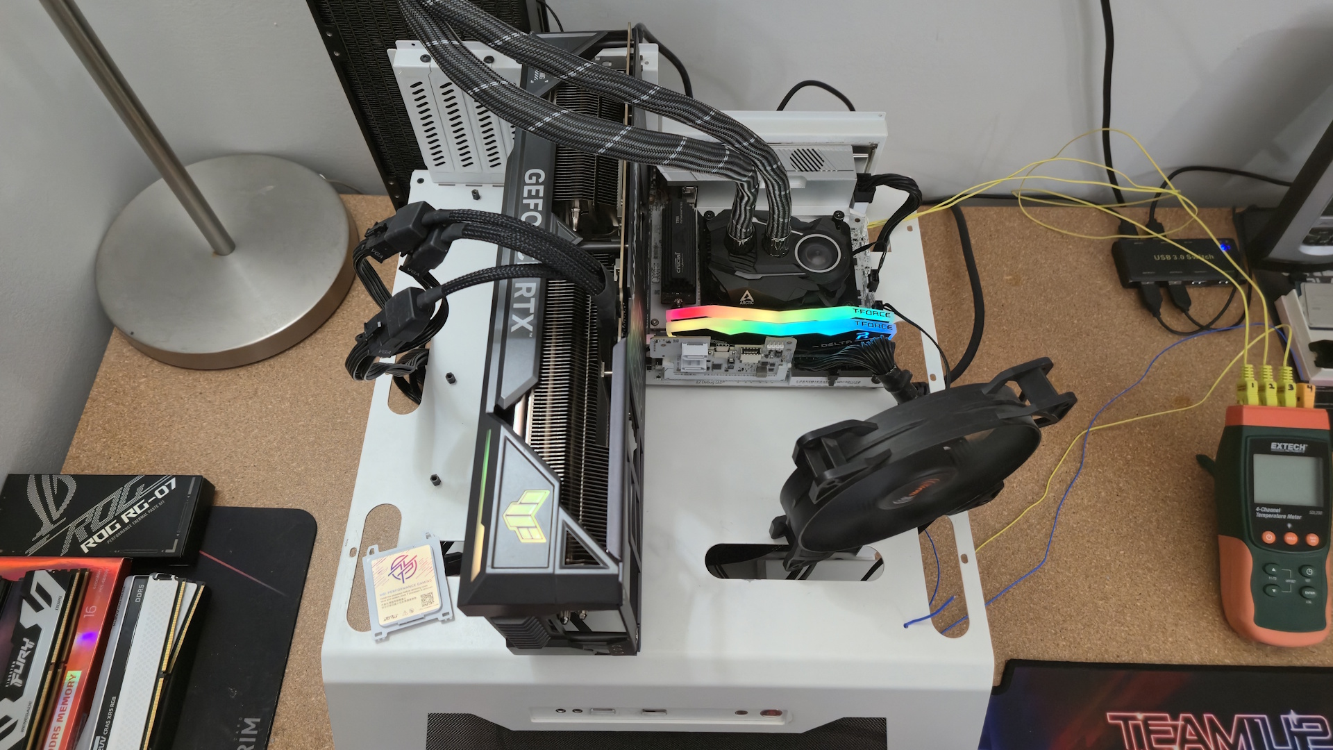 Обзор материнской платы MSI MPG X870I Edge Ti Evo Wifi: три слота M.2 и невероятно быстрая память картинка Материнская плата MSI MPG X870I Edge Ti Evo Wifi | DGL.RU