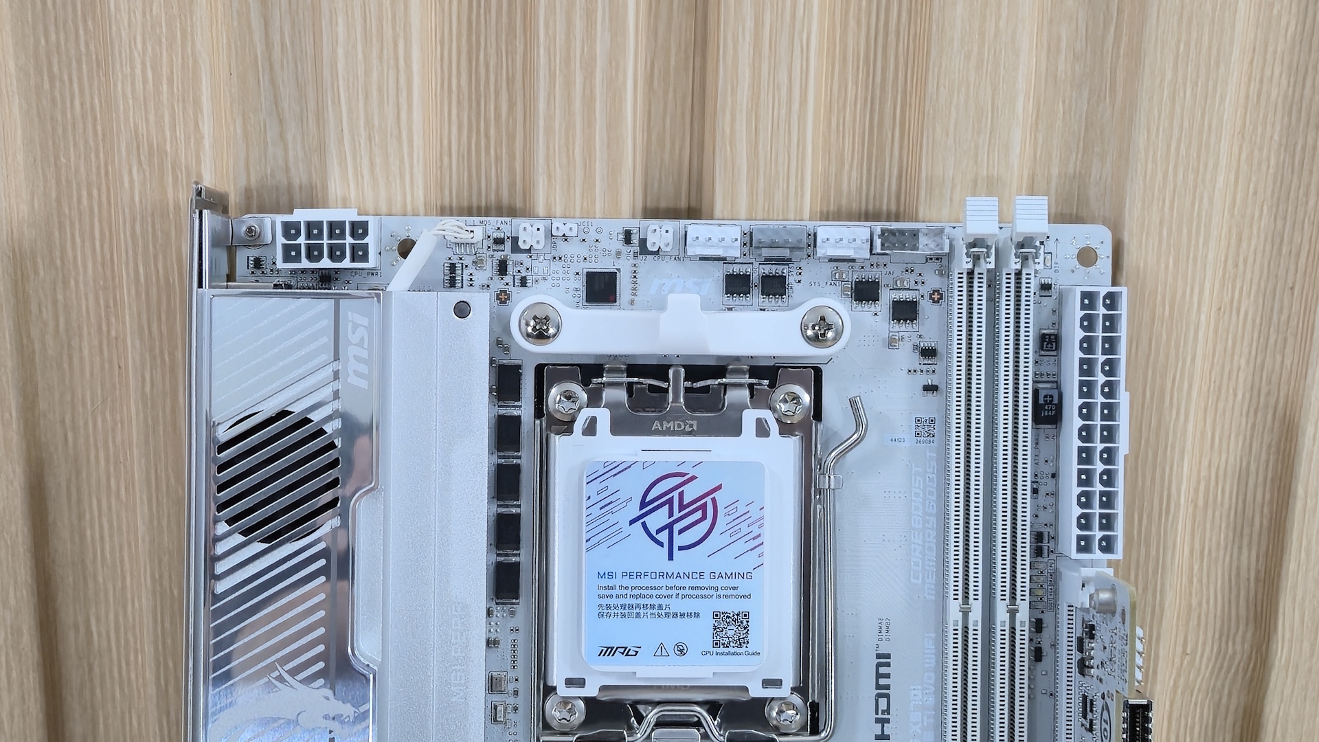 Обзор материнской платы MSI MPG X870I Edge Ti Evo Wifi: три слота M.2 и невероятно быстрая память картинка Материнская плата MSI MPG X870I Edge Ti Evo Wifi | DGL.RU