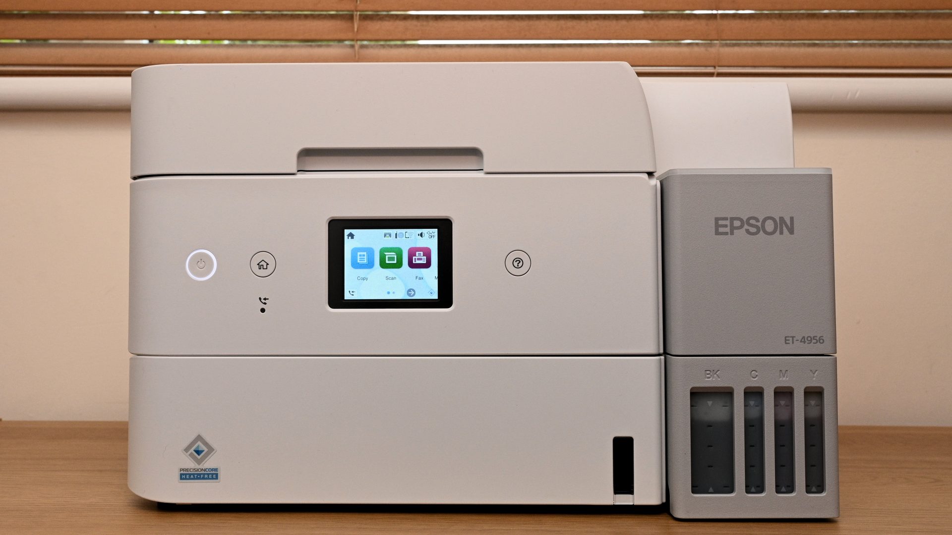 Обзор Epson EcoTank ET-4950: экономичный многофункциональный принтер картинка МФУ Epson EcoTank ET-4950: экономичный принтер | DGL.RU