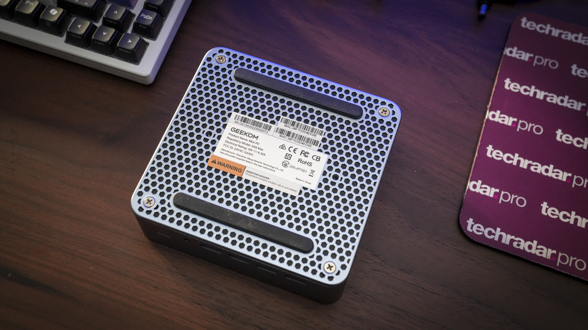 Мини-ПК Geekom AX8 Max: мощный с SSD Gen4 | DGL.RU