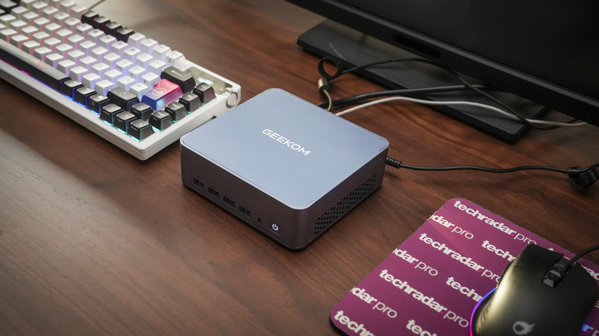 Мини-ПК Geekom AX8 Max: мощный с SSD Gen4 | DGL.RU