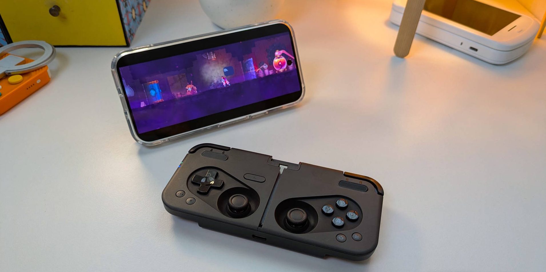 Обзор MCON — первый по-настоящему мобильный контроллер картинка Мобильный контроллер MCON: универсальный | DGL.RU