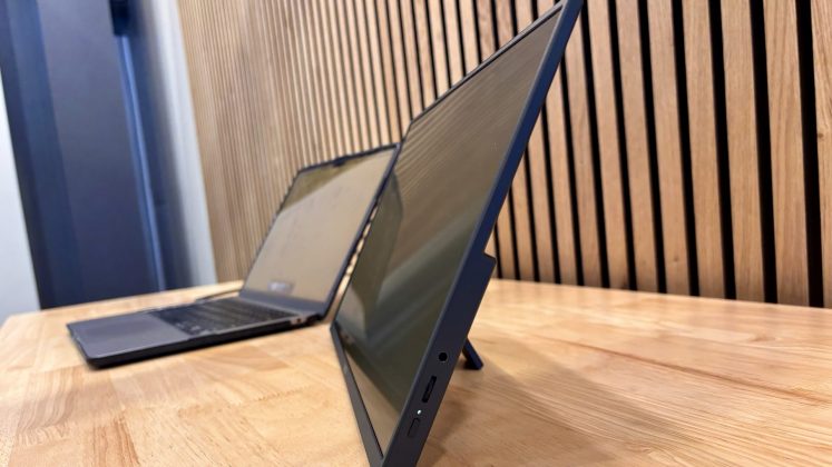 Монитор MSI Pro MP165 E6 &mdash; для поездок | DGL.RU