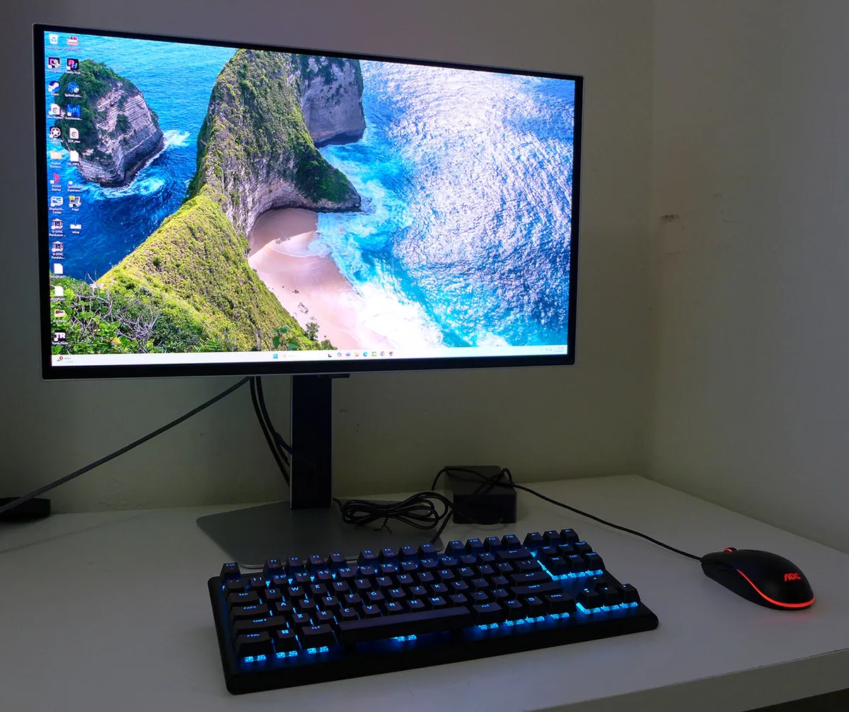 Обзор монитора Samsung Odyssey OLED G6 S27FG60: феноменальная производительность и цветопередача картинка Монитор Samsung Odyssey OLED G6 S27FG60 | DGL.RU