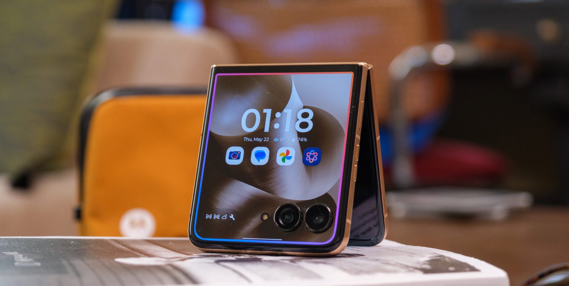 548339Moto Razr может неожиданно сменить форму — и это многих озадачит 548339Moto Razr может неожиданно сменить форму — и это многих озадачит