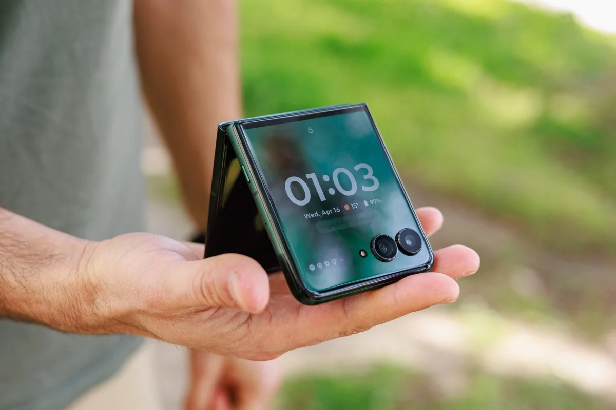 Motorola готовит неприятный сюрприз для Galaxy Z Fold 7 картинка Motorola готовит неприятный сюрприз для Galaxy Z Fold 7