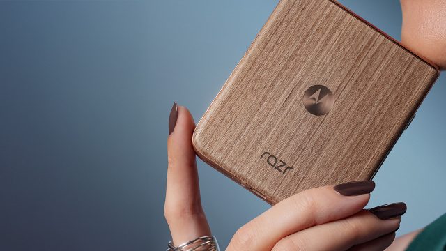 Motorola совершает ошибку. Новый Razr станет копией Galaxy Z Fold, и это плохая идея (5) Новый Motorola Razr станет копией Fold: слухи | DGL.RU