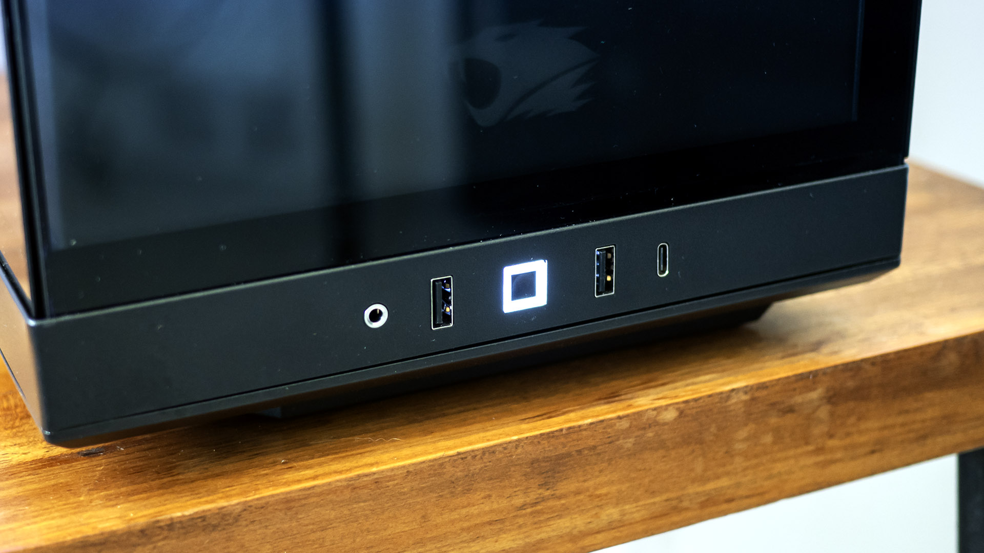 Настольный ПК iBuyPower Y40 Pro: красивый и шумный