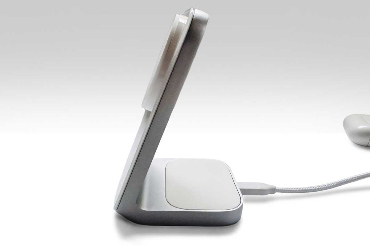 Nomad Stand One & Max: зарядка iPhone 25 Вт | DGL.RU