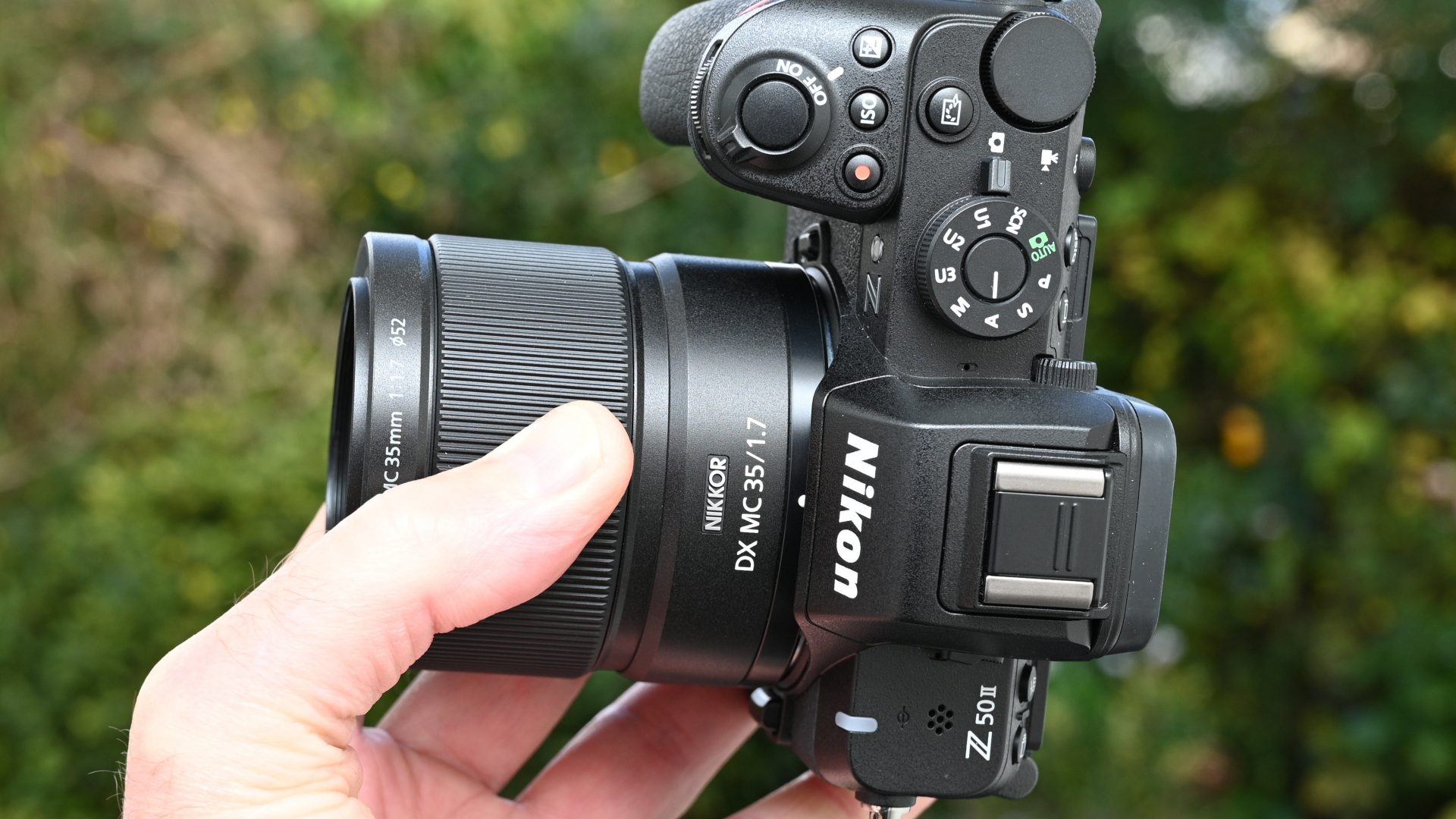 Обзор Nikon Z DX MC 35mm f/1.7: объектив для повседневной съемки картинка Объектив Nikon Z DX MC 35mm f/1.7 | DGL.RU