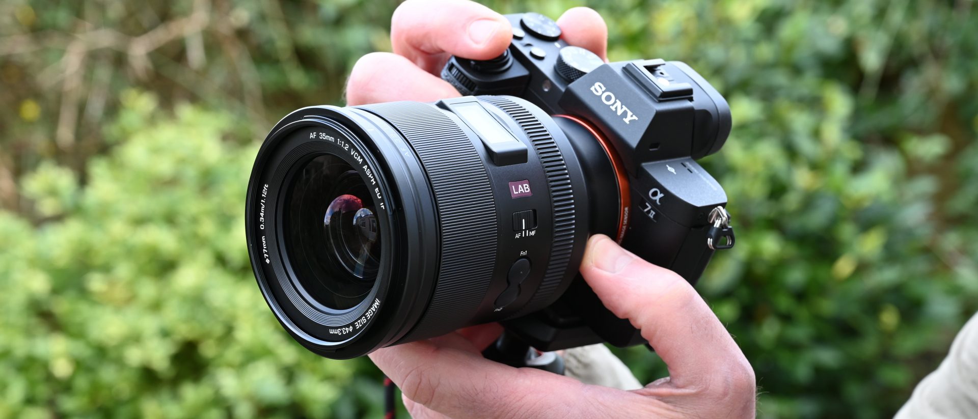 Обзор объектива Viltrox AF 35mm f/1.2: Viltrox создала нечто сверхбыстрое картинка Объектив Viltrox AF 35mm f/1.2 Lab бросает вызов | DGL.RU