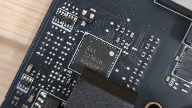 Обзор MSI X870E Godlike X: плата для элиты | DGL.RU