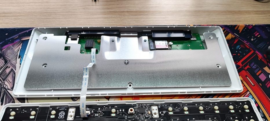 Одноплатный ПК Raspberry Pi 500+: механика, RGB и NVMe