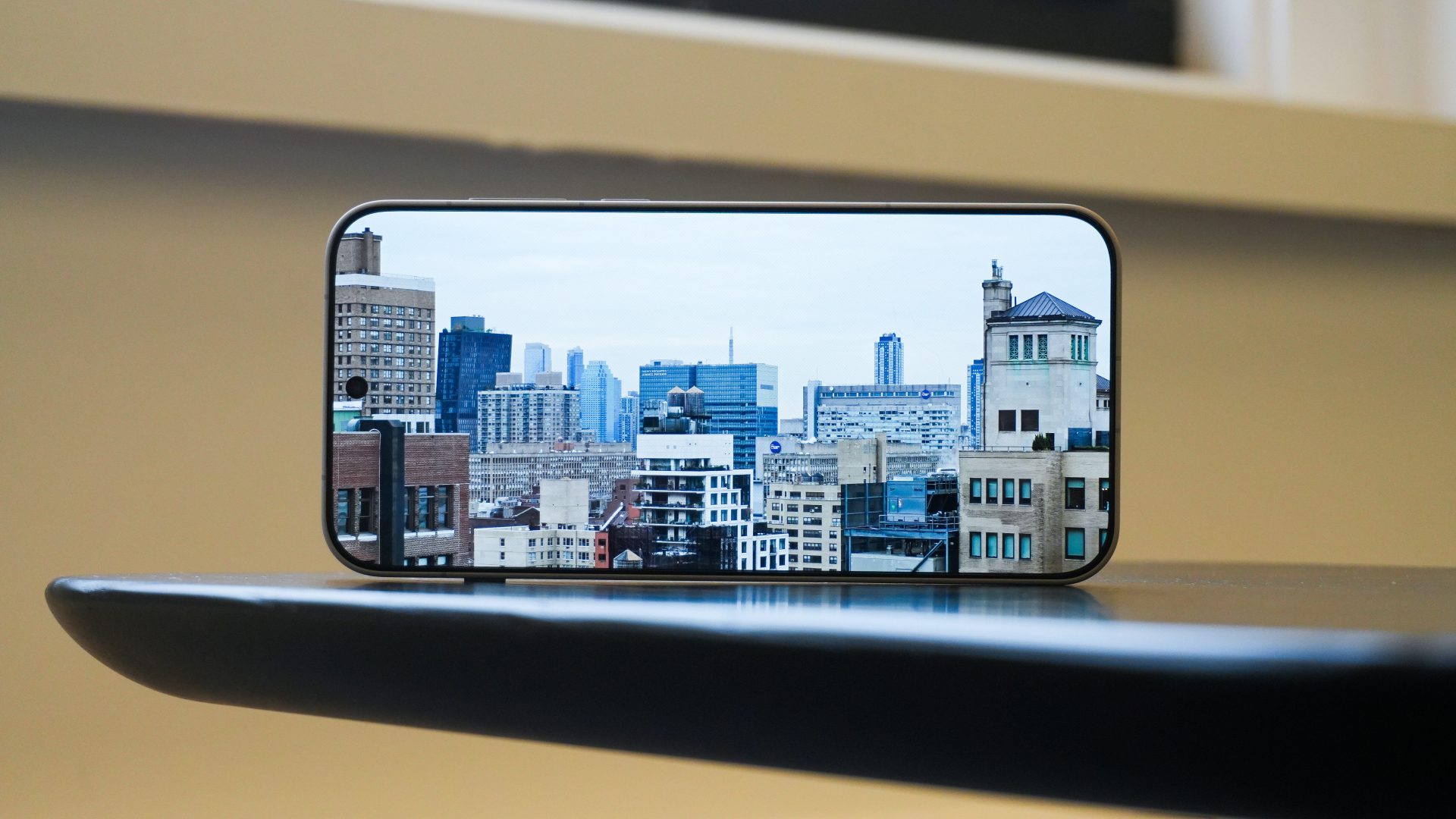 OnePlus 15 расстроил камерой, но заставил забыть о Galaxy S25 Ultra