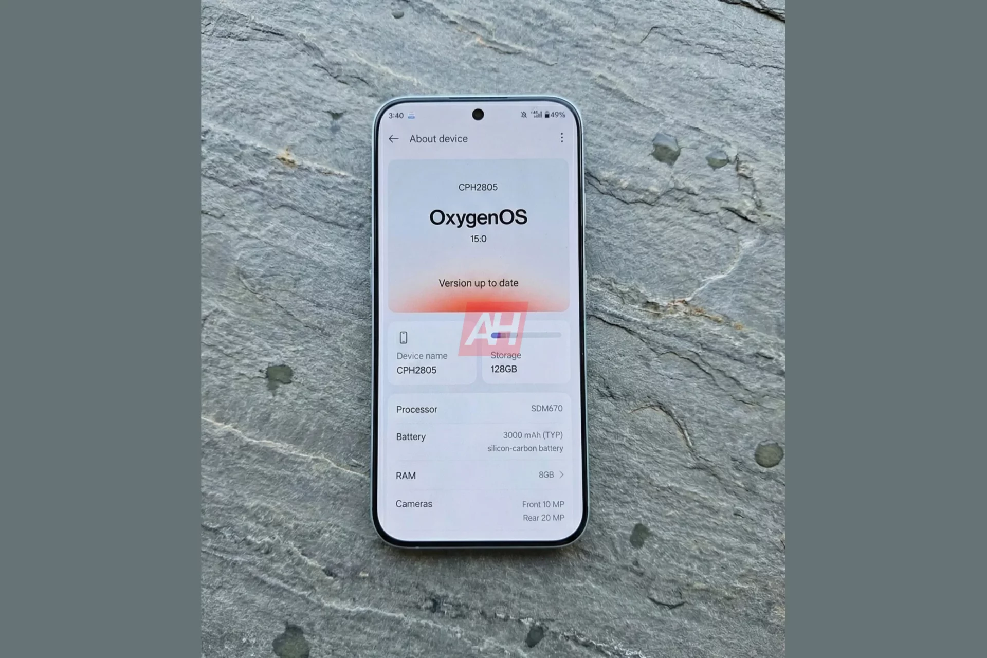 OnePlus Turbo на фото: пластик и батарея-монстр | DGL.RU