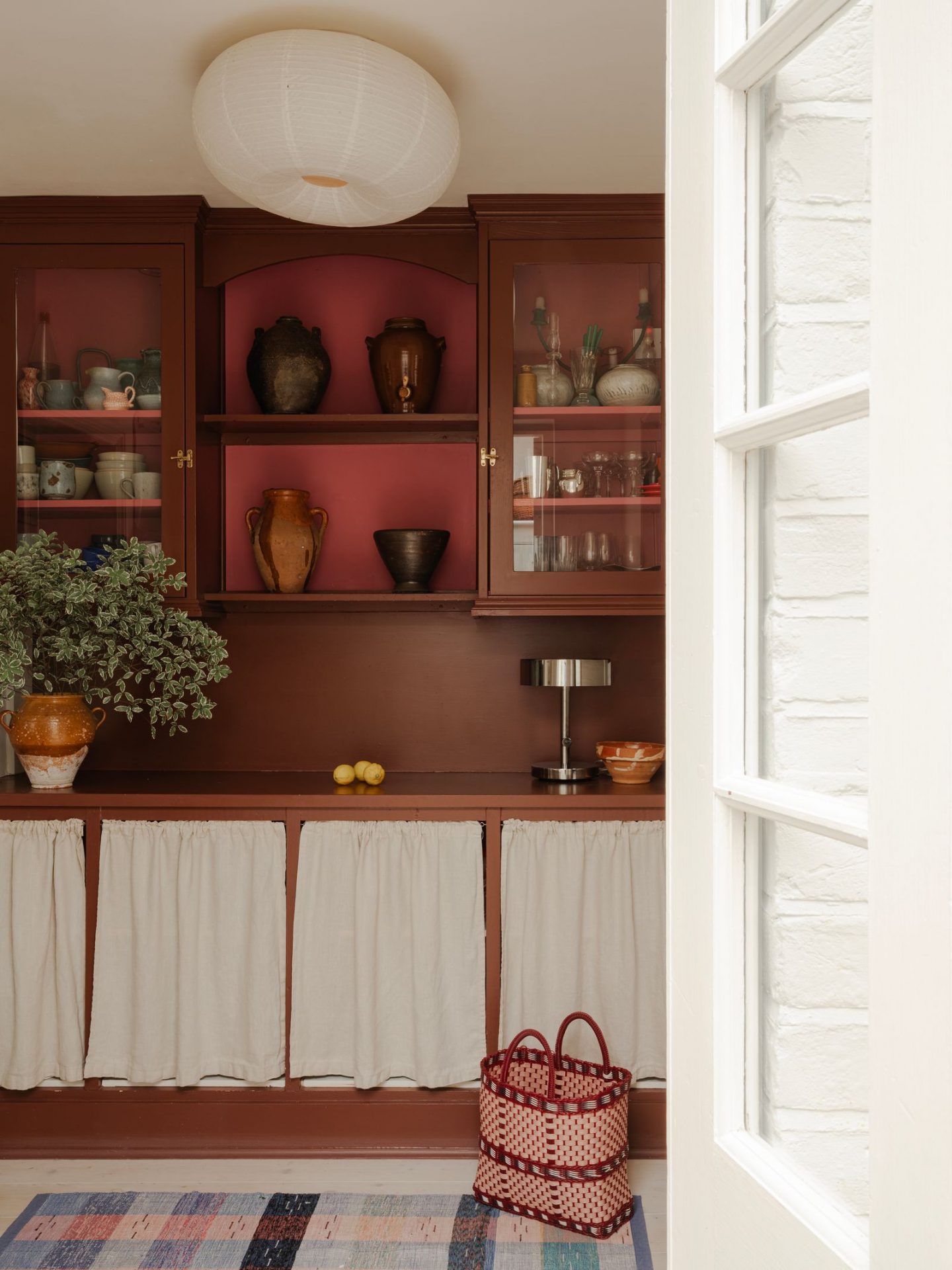 Цветовые тренды 2026: эксперты раскрыли палитру, которая вдохновит на смелые решения картинка Палитра 2026 года: уютные акценты в интерьере | DGL.RU