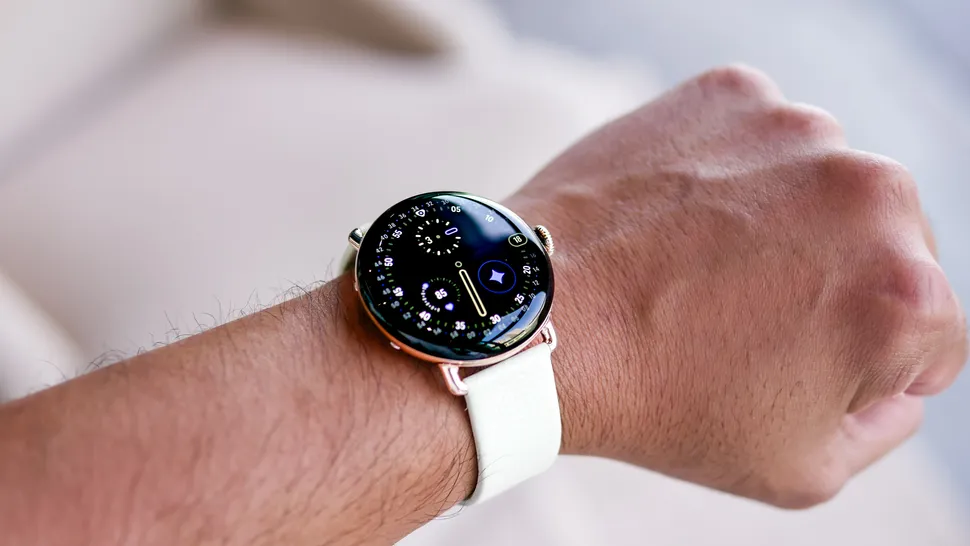 Заимствование или эволюция? Как Pixel Watch 4 «позаимствовал» жесты у Apple Watch картинка Pixel Watch 4