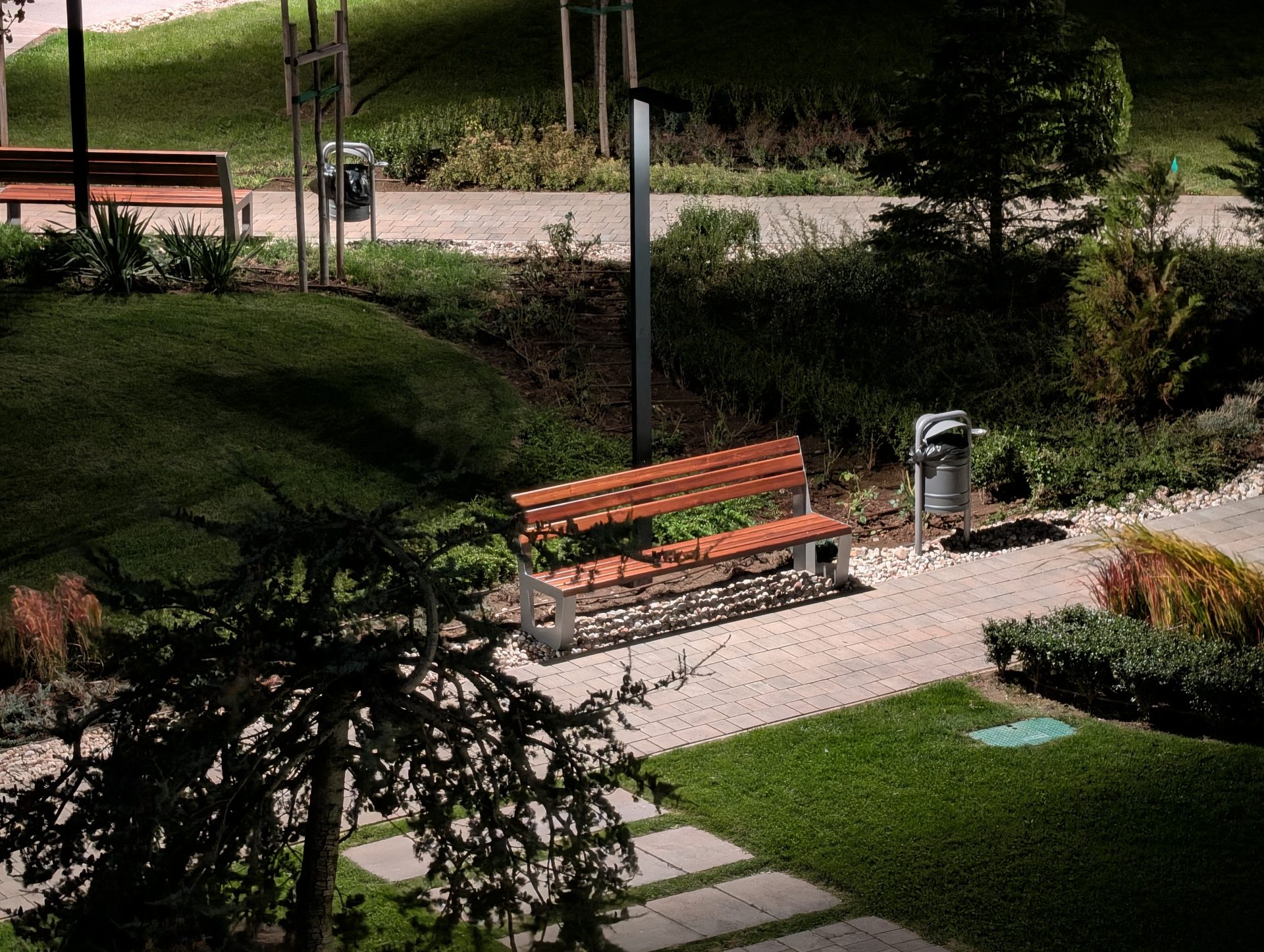 Google Pixel 10 Pro XL vs Samsung Galaxy S25 Ultra — сражение гигантов картинка Pixel 10 Pro XL vs Galaxy S25 Ultra: топ-флагманы | DGL.RU