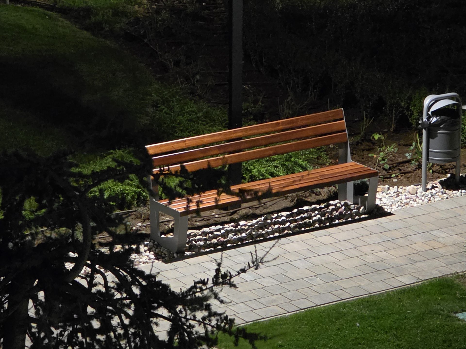 Google Pixel 10 Pro XL vs Samsung Galaxy S25 Ultra — сражение гигантов картинка Pixel 10 Pro XL vs Galaxy S25 Ultra: топ-флагманы | DGL.RU