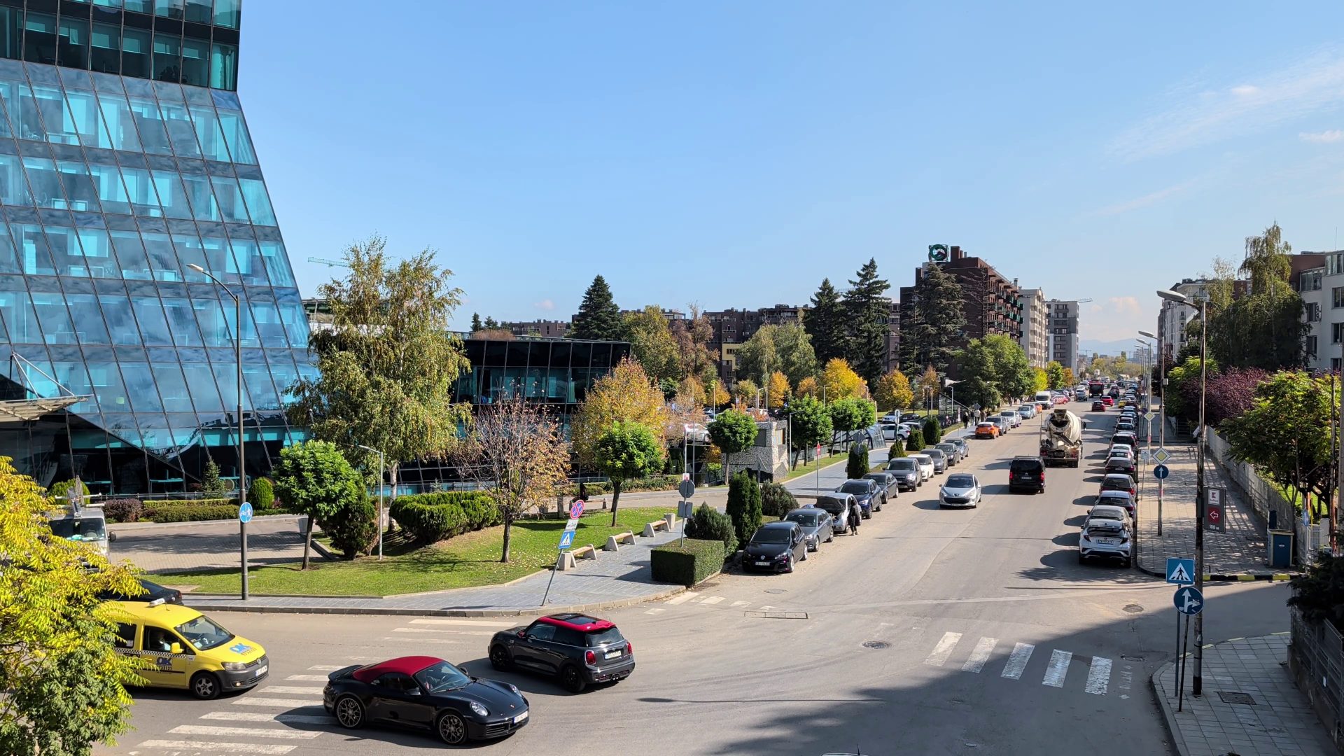 Google Pixel 10 Pro XL vs Samsung Galaxy S25 Ultra — сражение гигантов картинка Pixel 10 Pro XL vs Galaxy S25 Ultra: топ-флагманы | DGL.RU