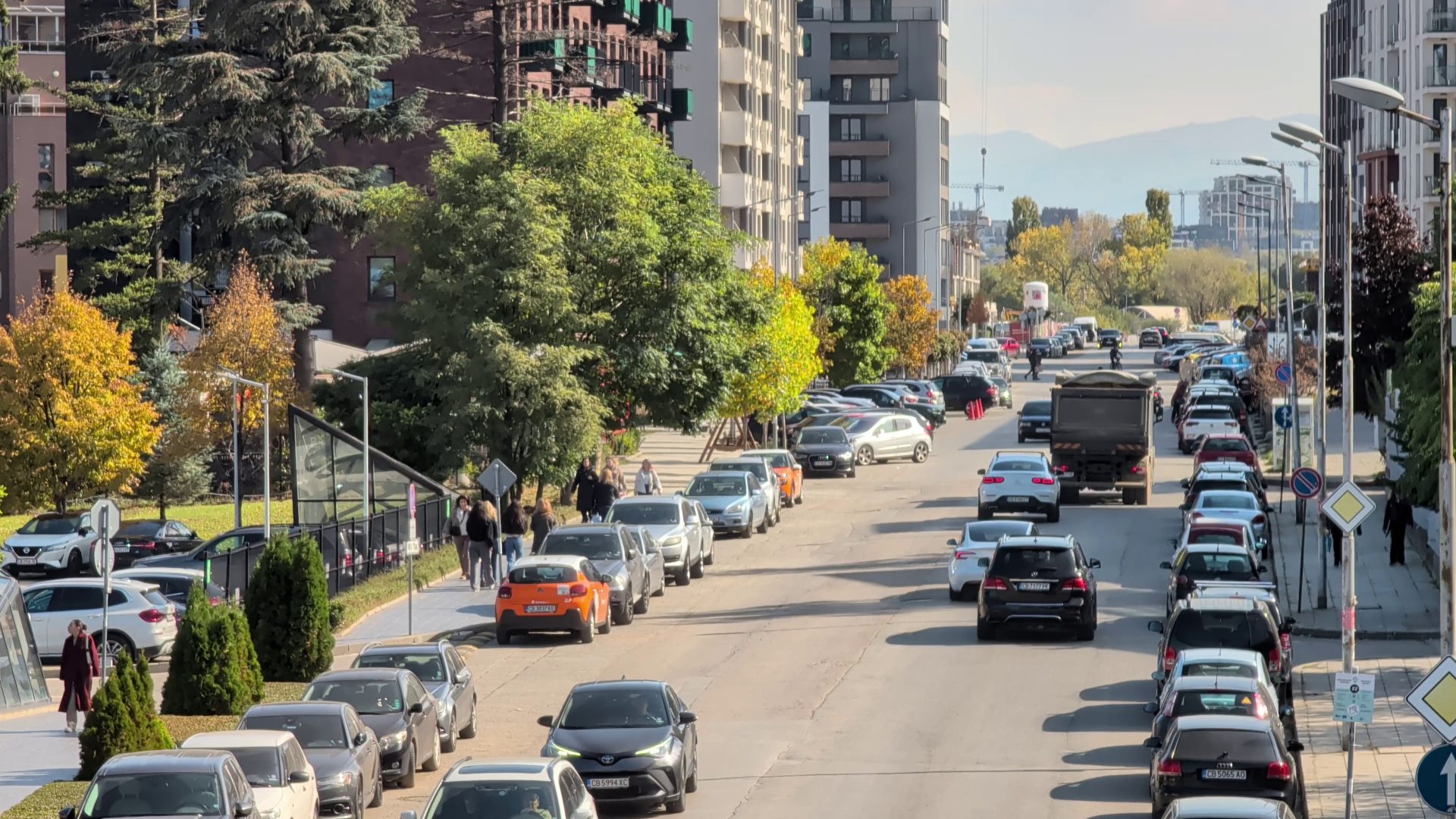 Google Pixel 10 Pro XL vs Samsung Galaxy S25 Ultra — сражение гигантов картинка Pixel 10 Pro XL vs Galaxy S25 Ultra: топ-флагманы | DGL.RU