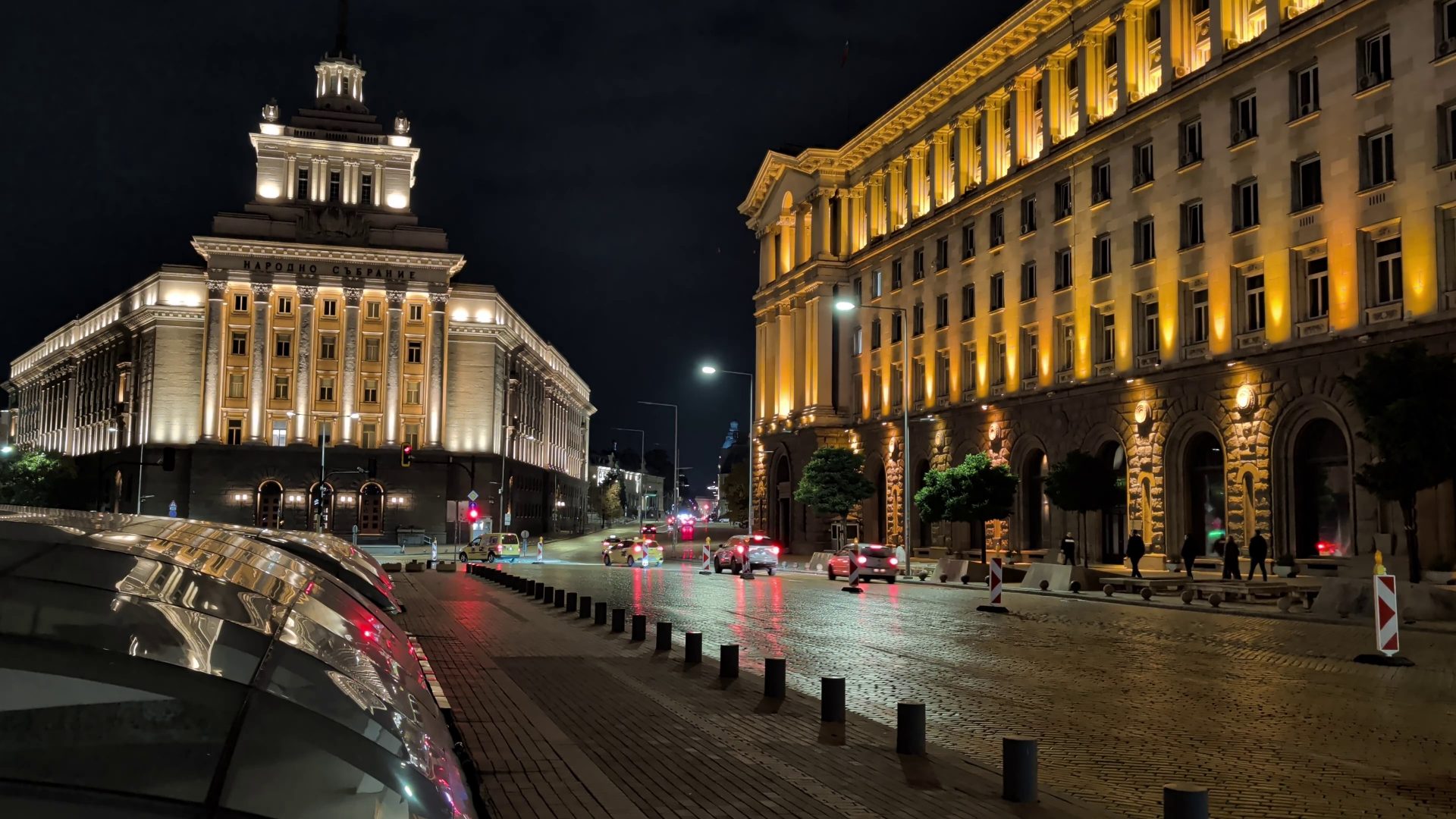 Google Pixel 10 Pro XL vs Samsung Galaxy S25 Ultra — сражение гигантов картинка Pixel 10 Pro XL vs Galaxy S25 Ultra: топ-флагманы | DGL.RU