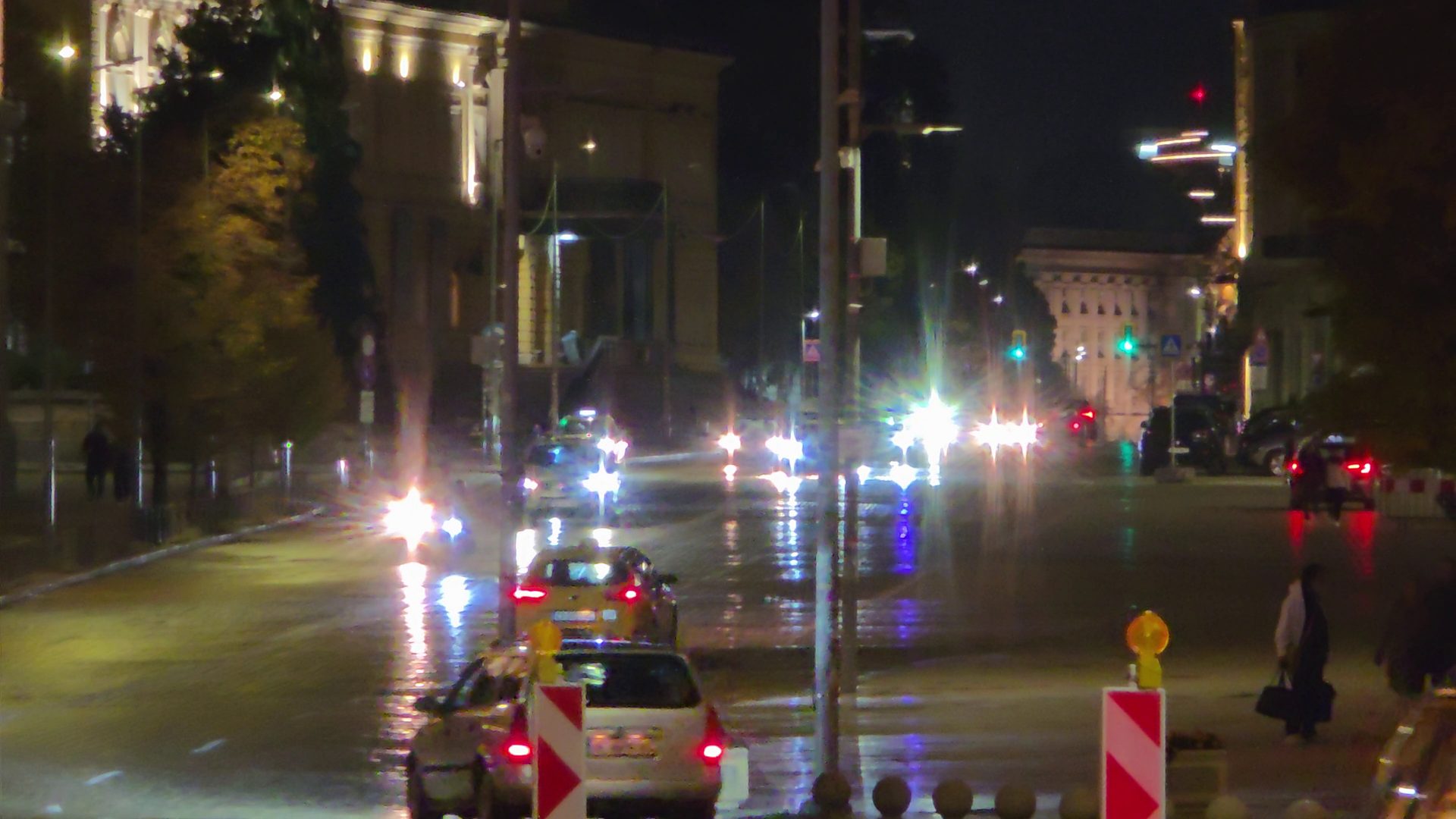 Google Pixel 10 Pro XL vs Samsung Galaxy S25 Ultra — сражение гигантов картинка Pixel 10 Pro XL vs Galaxy S25 Ultra: топ-флагманы | DGL.RU