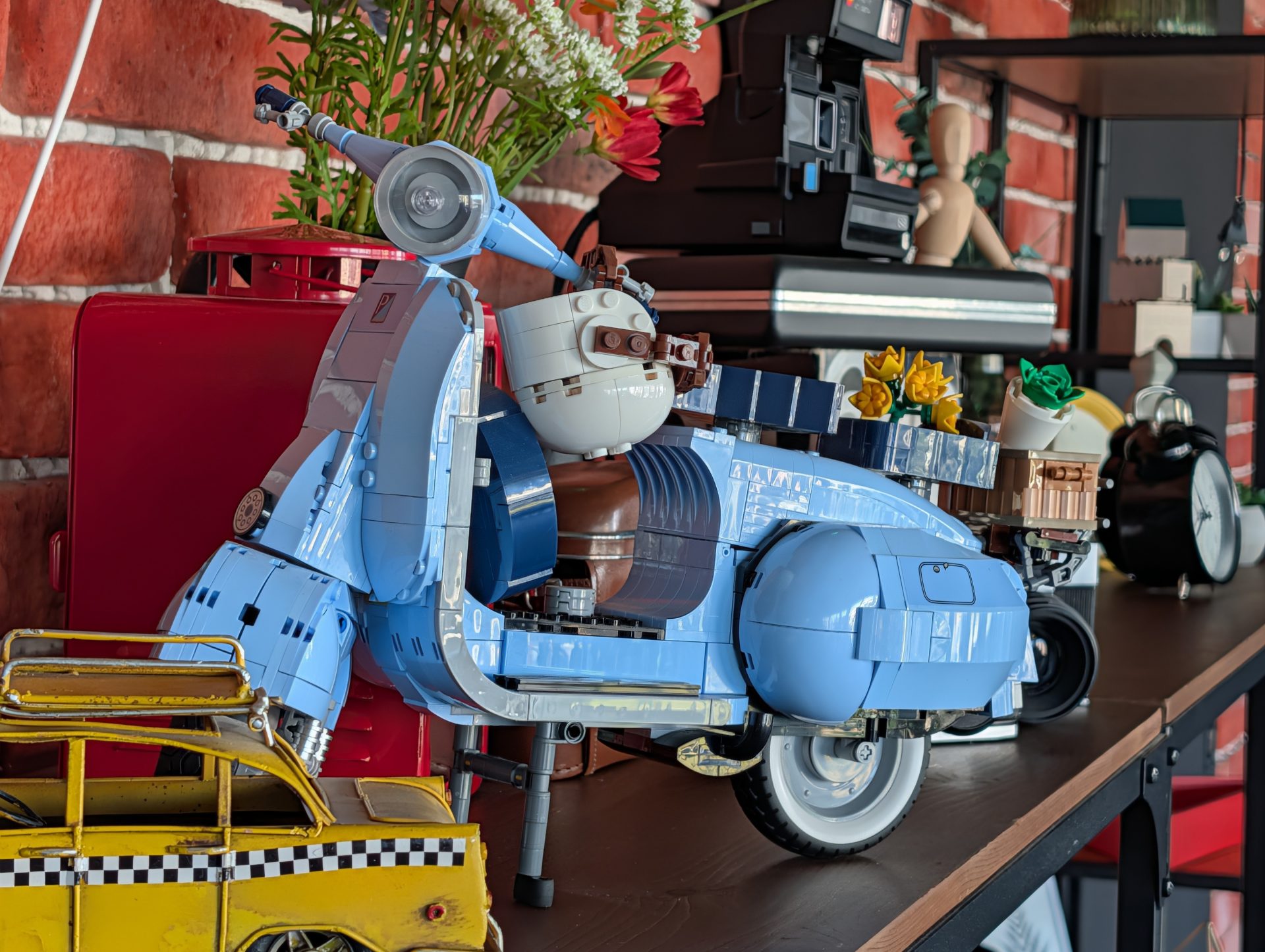 Google Pixel 10 Pro XL vs Samsung Galaxy S25 Ultra — сражение гигантов картинка Pixel 10 Pro XL vs Galaxy S25 Ultra: топ-флагманы | DGL.RU