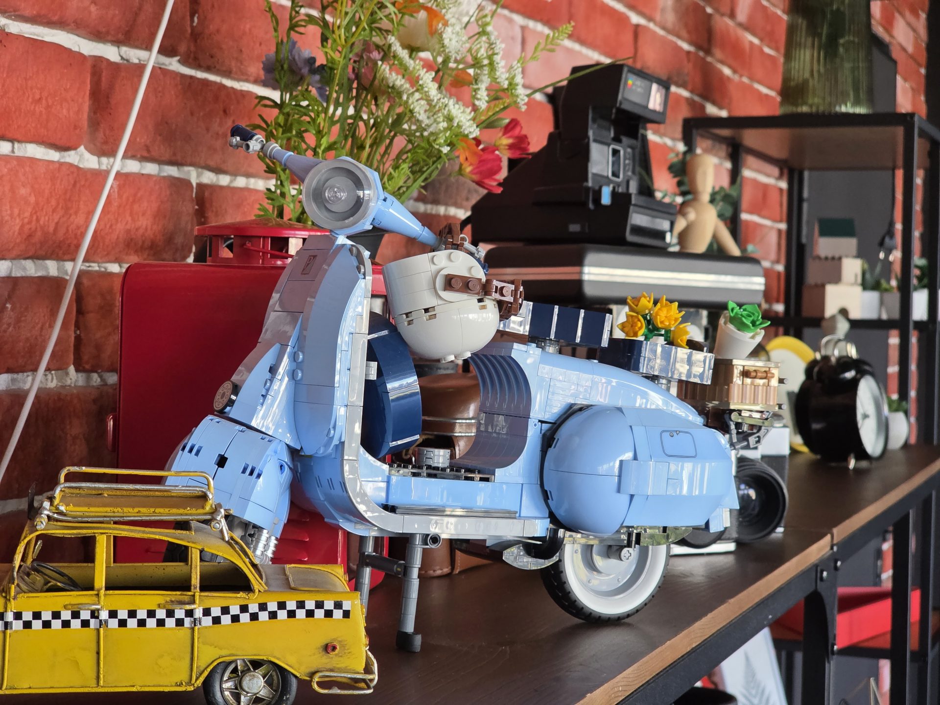 Google Pixel 10 Pro XL vs Samsung Galaxy S25 Ultra — сражение гигантов картинка Pixel 10 Pro XL vs Galaxy S25 Ultra: топ-флагманы | DGL.RU